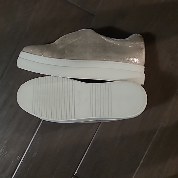 J Slides - Picture 4 of 4